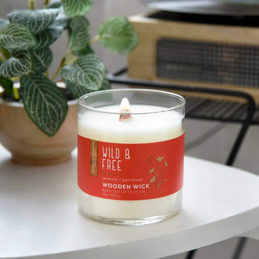 Bougie parfumée soja huiles essentielles Candle-lite Essential Elements 454 g - Wild & Free